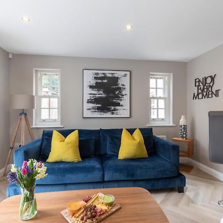 Elliot Oliver - 2 Bedroom Garden Apartment With Parking Cheltenham Exteriér fotografie