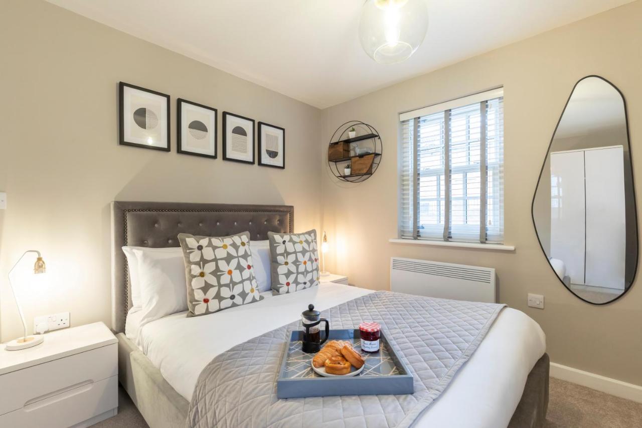 Elliot Oliver - 2 Bedroom Garden Apartment With Parking Cheltenham Exteriér fotografie